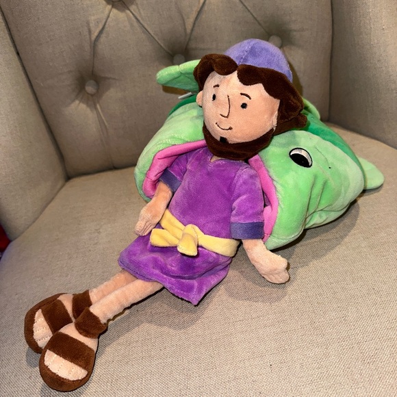 EUC Hallmark’s Jonah and the Big Fish Stuffed Doll Set - Picture 9 of 15